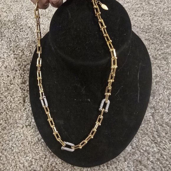 21kgp Dubai Jewelry - Elegant Gold and Silver Necklace - Picture 7 of 7